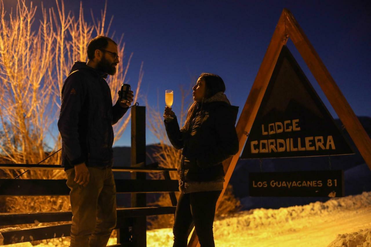 Lodge Cordillera Valle Nevado Exteriör bild